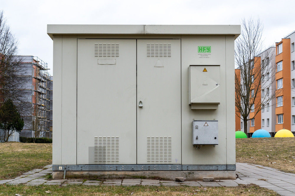 Prefabrykowana podstacja z rozdzielnicą napięcia systemu 12 kV i prefabrykowaną kompaktową mobilną podstacją transformatorową dostawca